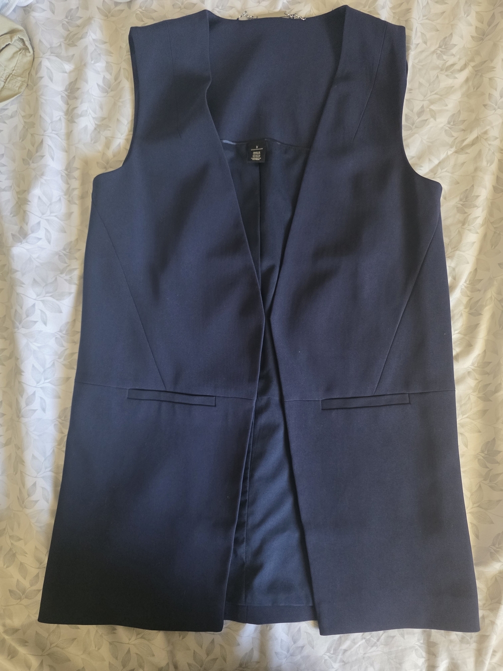White House Black Market Sleeveless Navy Long Vest Blazer